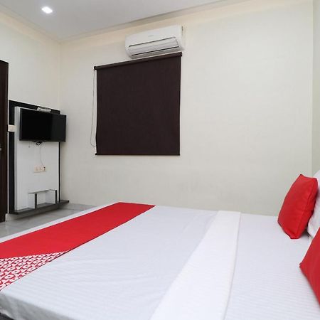 Oyo 29637 Hotel Kakkar Ludhiana Eksteriør billede