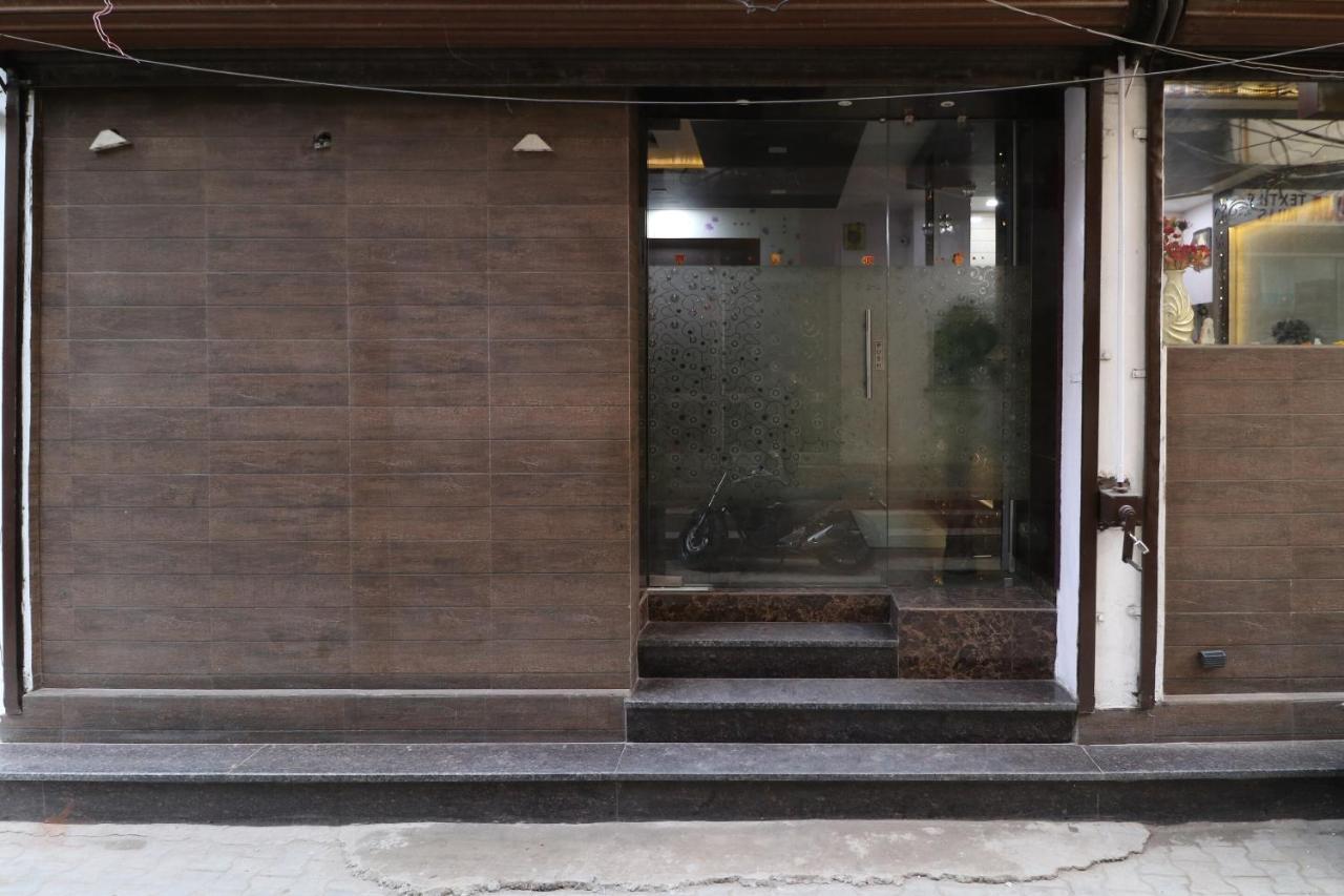 Oyo 29637 Hotel Kakkar Ludhiana Eksteriør billede