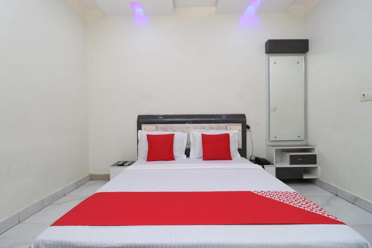 Oyo 29637 Hotel Kakkar Ludhiana Eksteriør billede